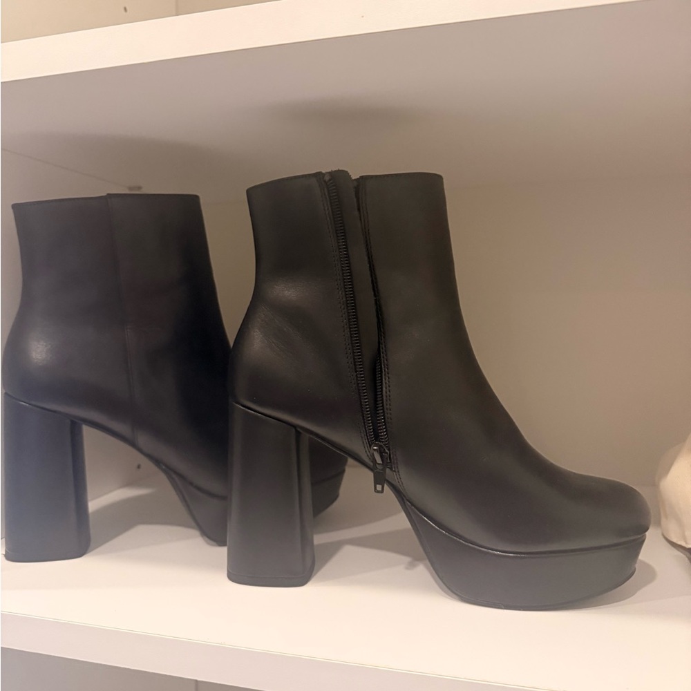 Steve Madden Platform Ankle Boots